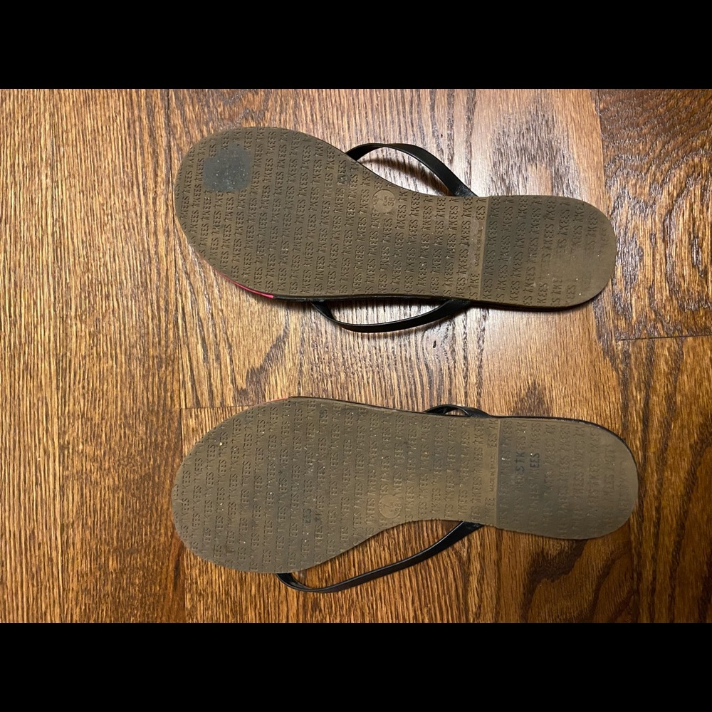 Tkees - Picture 2 of 2